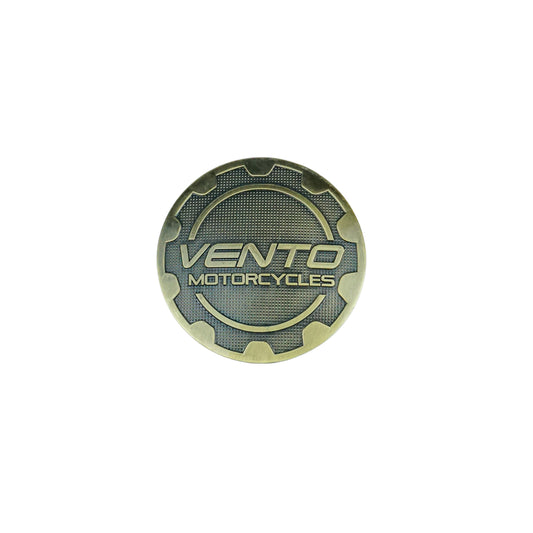 KD250 - V EMBLEMA REDONDO IZQUIERDO DEL TANQUE DE COMBUSTIBLE VENTO ACABADO DE LATÓN DESCOLORIDO  ROCKETMAN SPORT