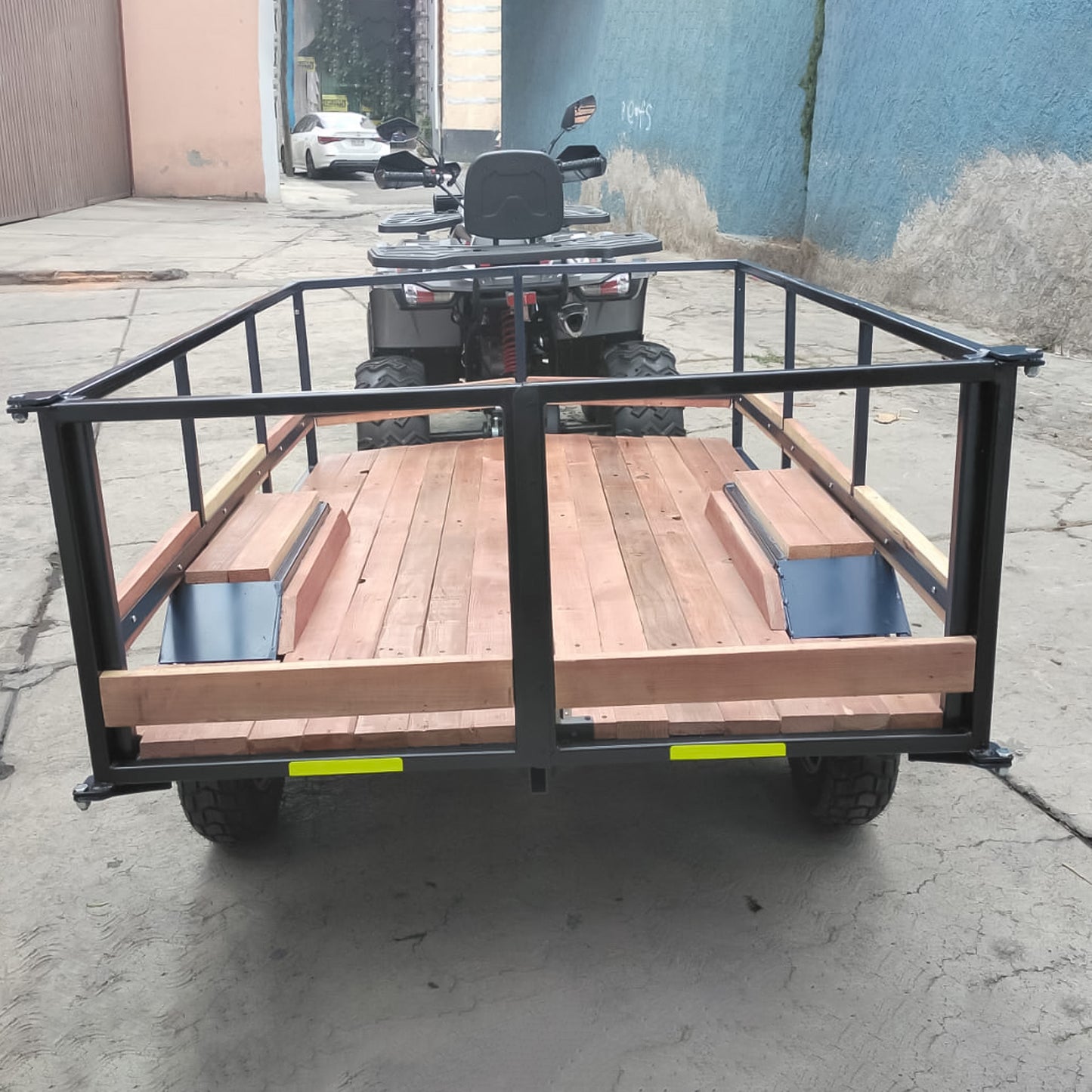 REMOLQUE PARA CUATRIMOTO 1.9 X1.2  SUSPENSION ROTULAS